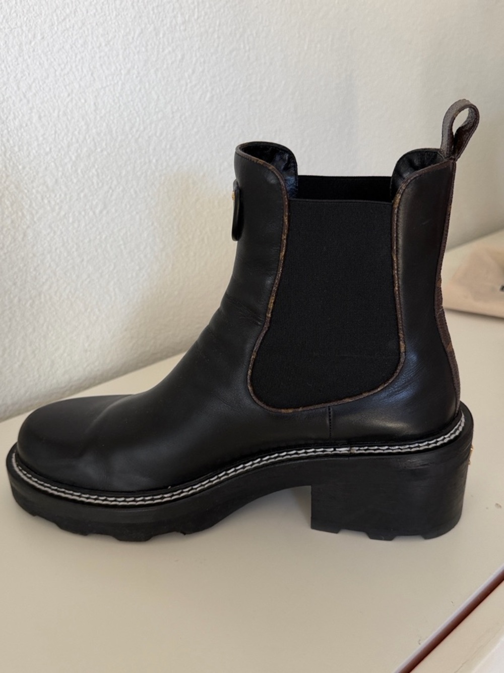 Louis Vuitton Black Beaubourg Chelsea Boots Size 41 - Picture 6 of 16